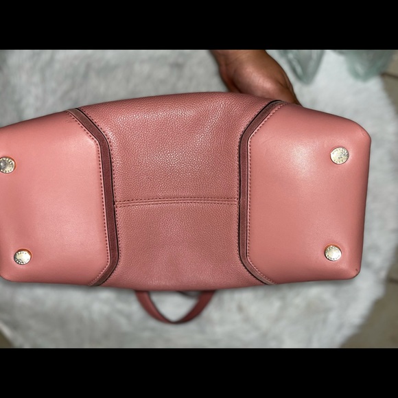 Micheal Kors Purse - Picture 8 of 8